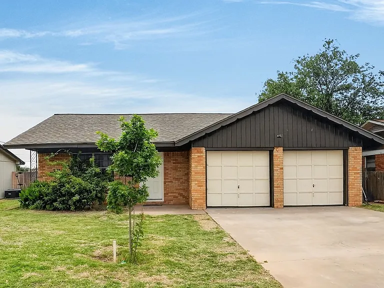 4427 Leddy Dr — Photo 5