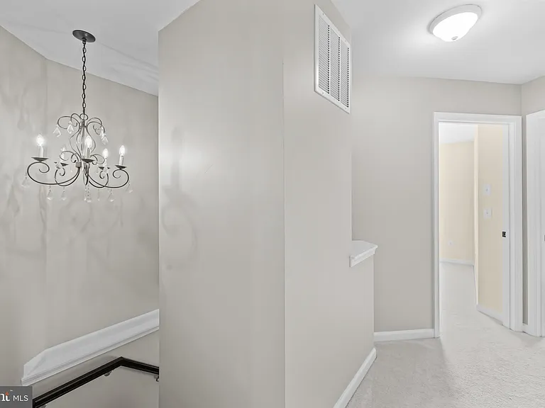 5011 Waple Ln — Photo 39