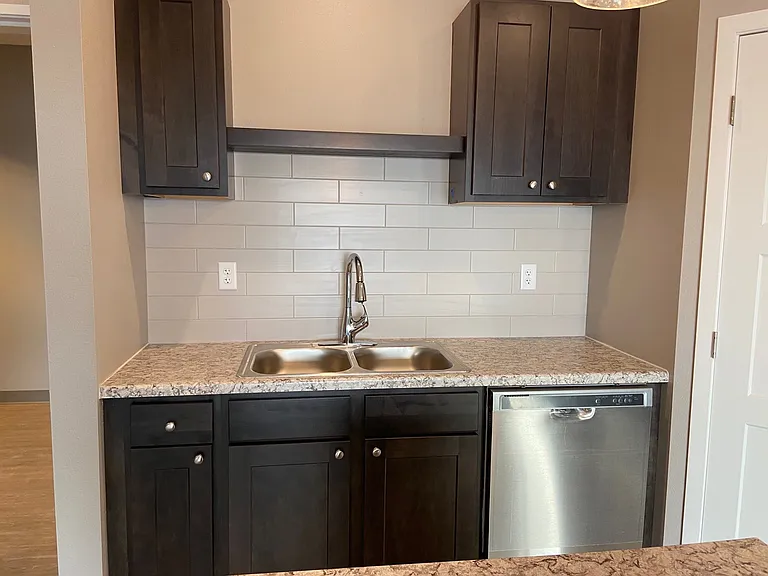 Kitchen Sink Wall_05012023
