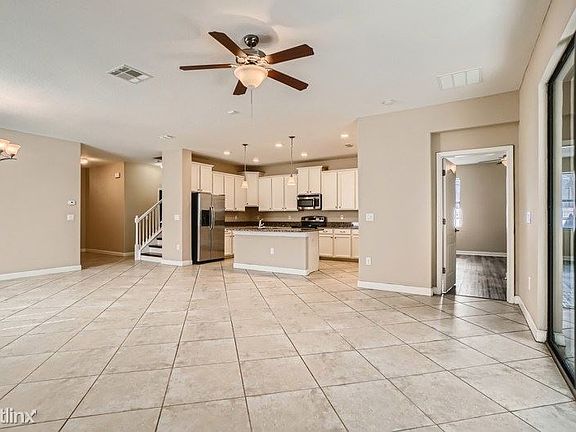 5th image of 2244 Romanum Dr