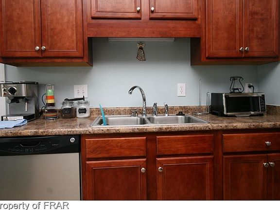 5th image of 425 Dunblane Way