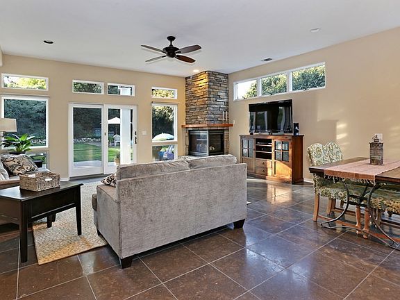 4th image of 23171 Doris Way