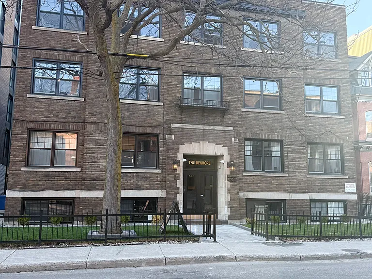 325 Cooper St #15-A — Photo 1