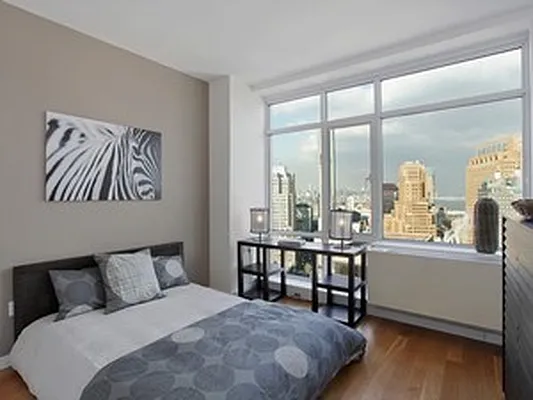 Rented by Corcoran | media 32