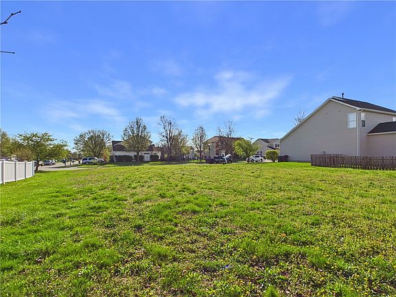 2nd image of 119 Springhouse Dr