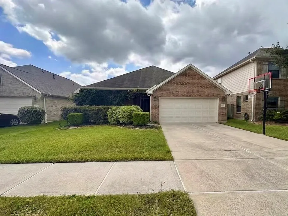 2822 Lockeridge Cove Dr