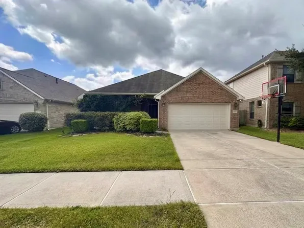 2822 Lockeridge Cove Dr, Spring, TX 77386