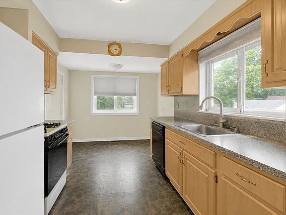2nd image of 9 Howard Avenue