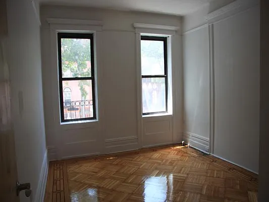 Rented by Lang Realty LLC | media 48