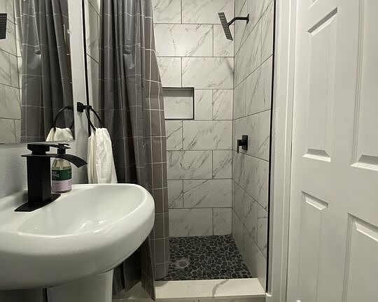 4th image of 3032 La Clede Ave Unit B