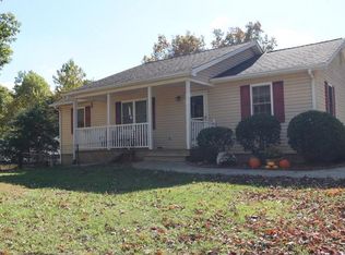 235 Tower Hill Rd, Appomattox, VA 24522