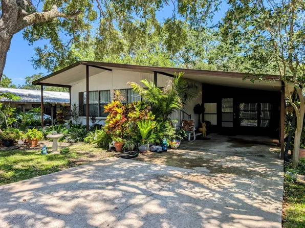 2772 Oakhill Village Cir, Valrico, FL 33594