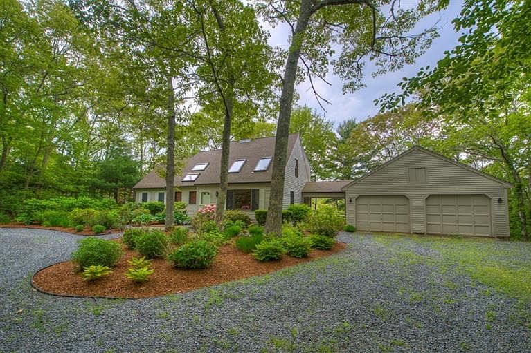 1st image of 105 Whistleberry Dr