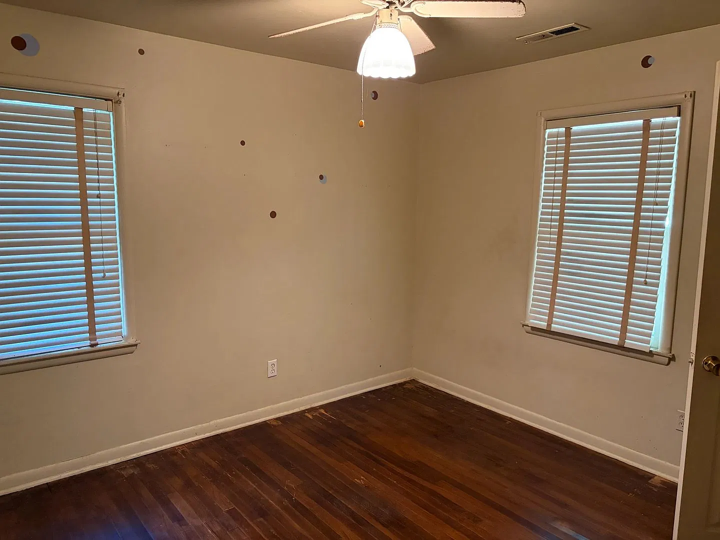 Recently Renovated 3BR Home in Memphis Housing Vouchers Accepted! — Photo 4