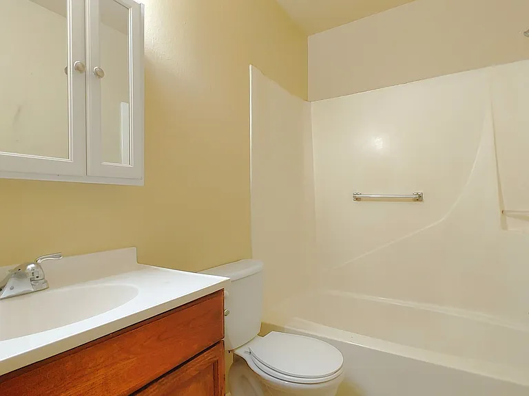 Casa Del Arroyo Apartments — Photo 7