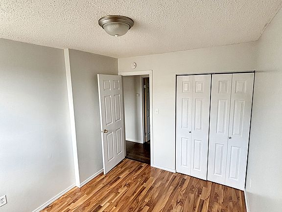5th image of 10910 Winder Cres