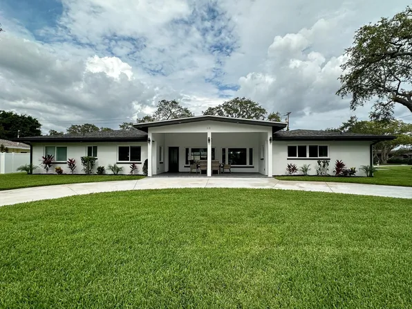 315 Crestwood Ln, Largo, FL 33770