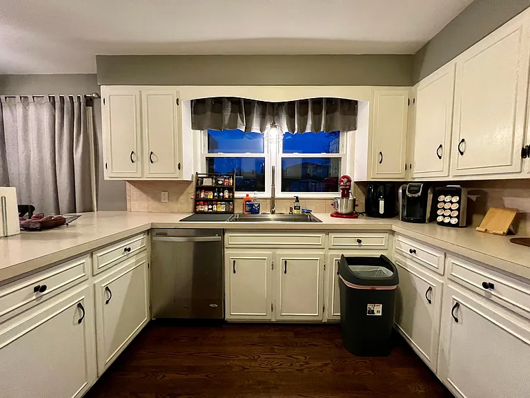 224 N Prince Ln — Photo 11