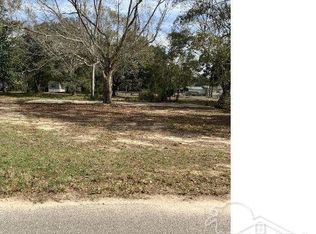 4000 Roxies Ln, Milton, FL 32571