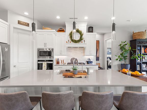 4th image of 534 W Fitness Way