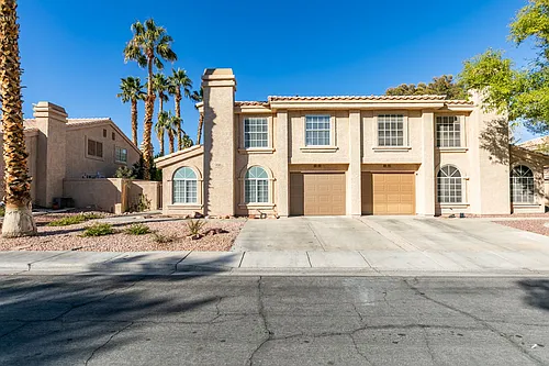 2810 Briar Knoll Dr Photo 1