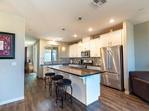 4th image of 3830 E Commerce Way