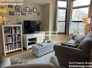 20 Charter St #2, Boston, MA 02113