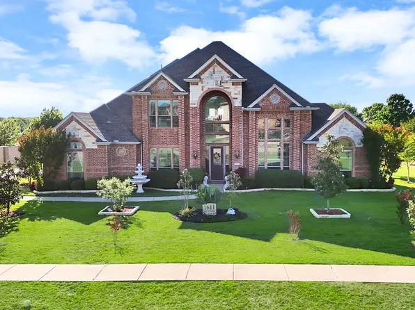 1611 Mustang Ct, Cedar Hill, TX 75104