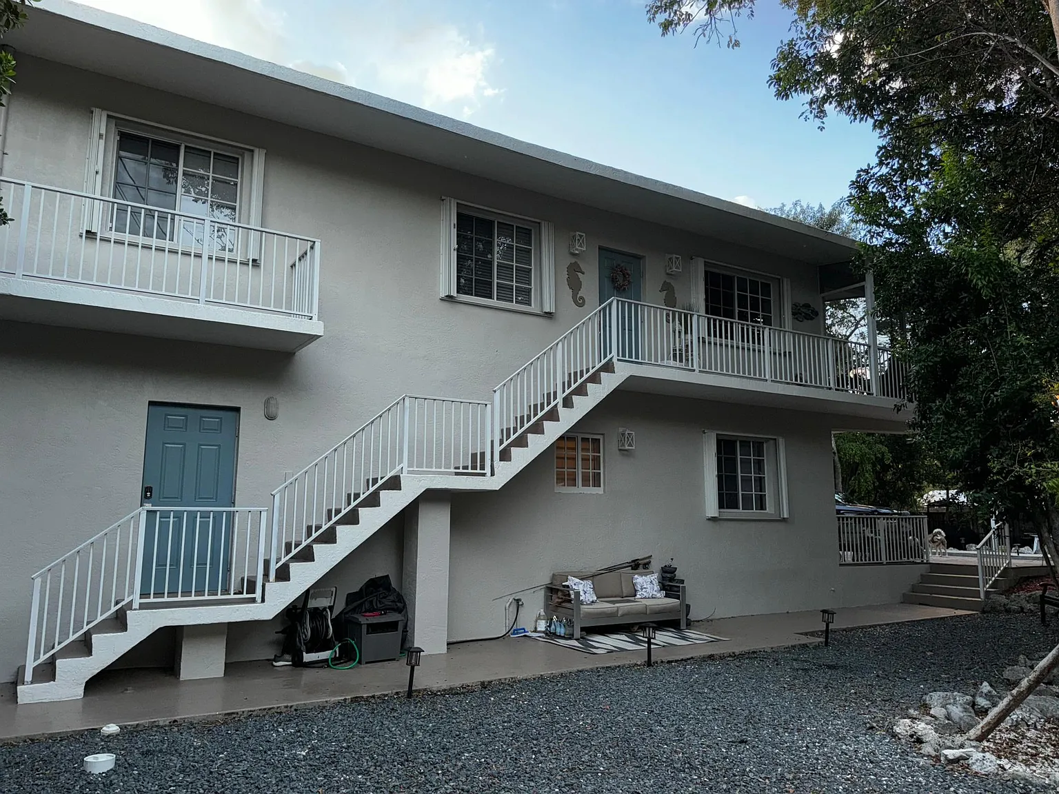 4 bed, 2607 sqft, $5,300 — Photo 2