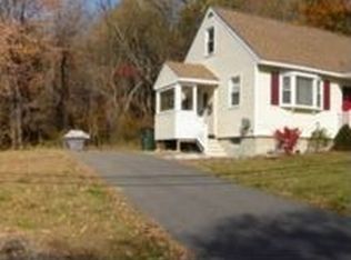1230 Hanover St, Manchester, NH 03104