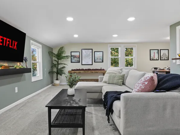 2529 Commercial Ave, Madison, WI