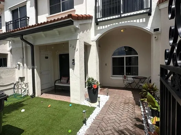 3533 NW 30th Ct, Lauderdale Lakes, FL 33311