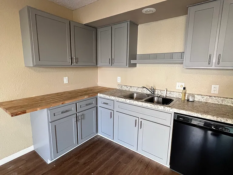 2337 Lonedell Rd — Photo 30