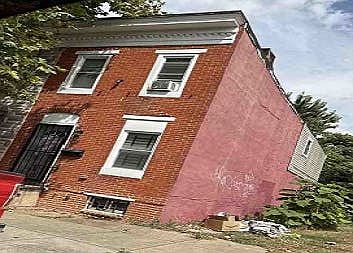 1st image of 1802 Ramsay St