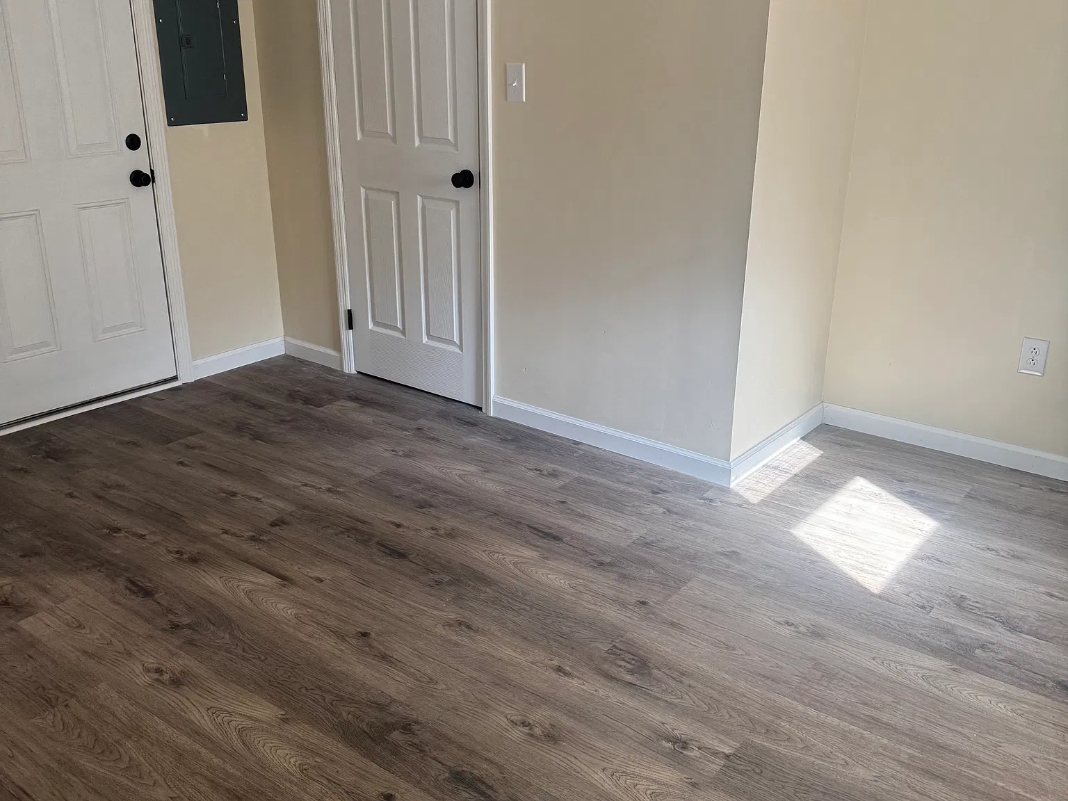 2 bed, 700 sqft, $975 — Photo 4