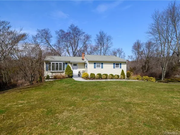 30 Ox Drive, Brookfield, CT 06804
