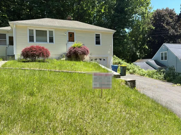 99 Mason Ave, Waterbury, CT 06708