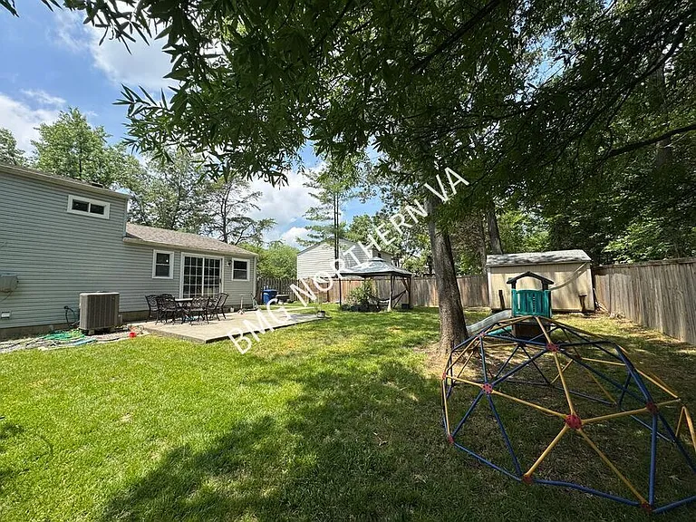 1304 Dulles Pl — Photo 19