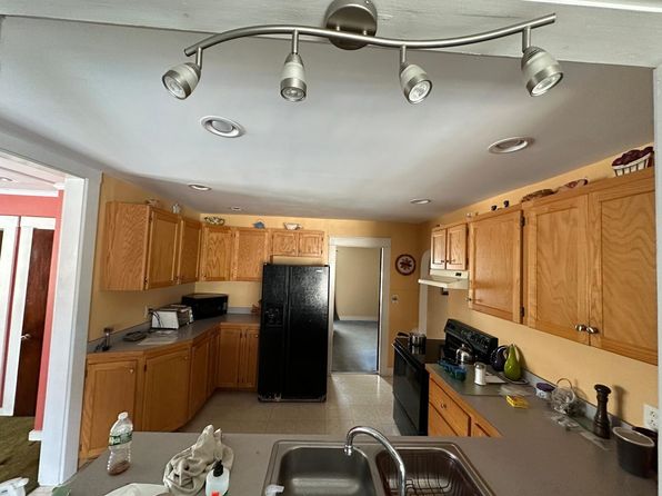573 Smithfield Rd