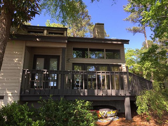 5th image of 811 Fairway Dr