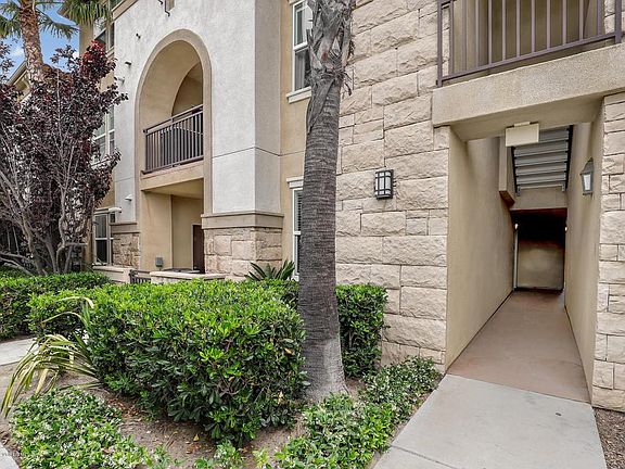 3rd image of 243 Riverdale Ct APT 402