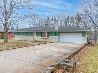 7464 Gemini Dr, Rockford, IL 61103