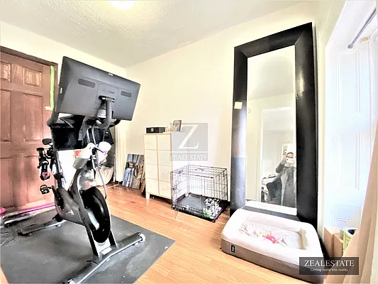 Rented by ZealEstate Group Inc | media 16