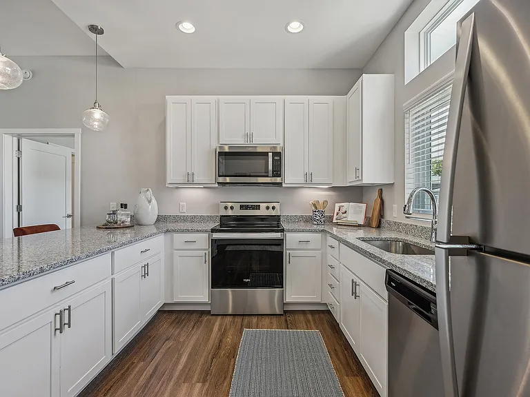 Dogwood Commons — Photo 21