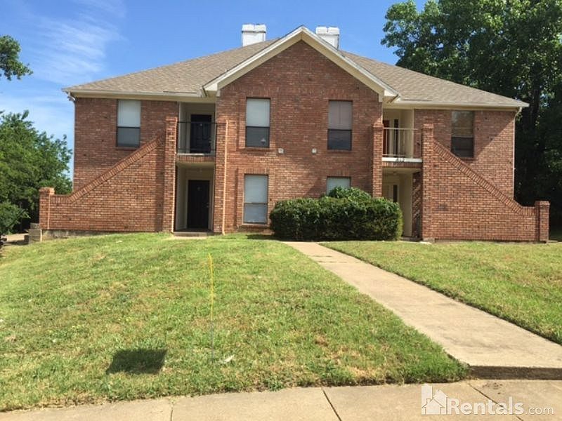 1st image of 812 Betty Ct APT C