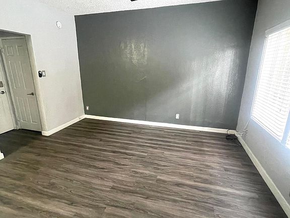 4th image of 636 Chestnut Ave #1100
