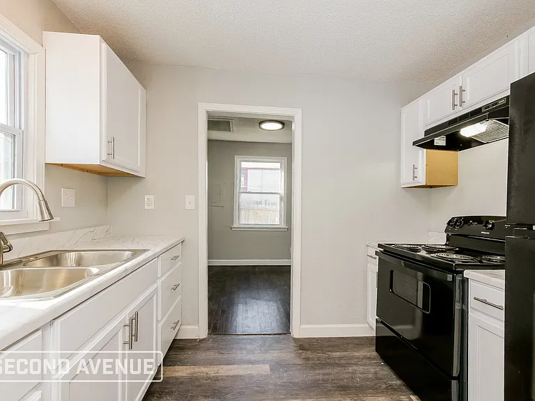 3547 Jackson Ave — Photo 7