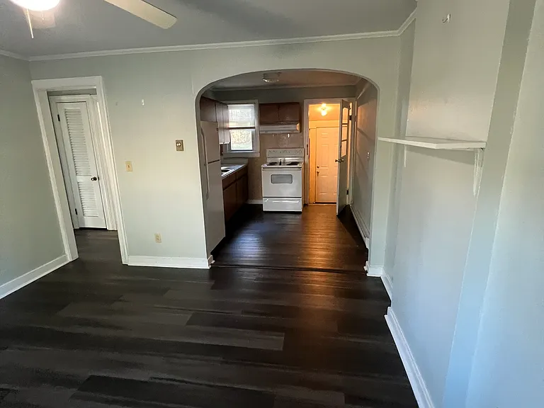 4433 Old Battlefield Blvd S #A — Photo 2