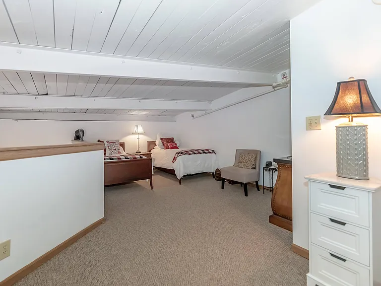 Armory Loft — Photo 46