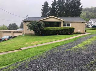 4516 St Marys Ave, Northern Cambria, PA 15714